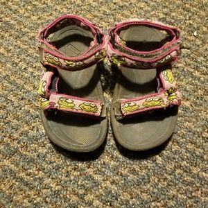 Teva sandals with little frog stitching like new.
